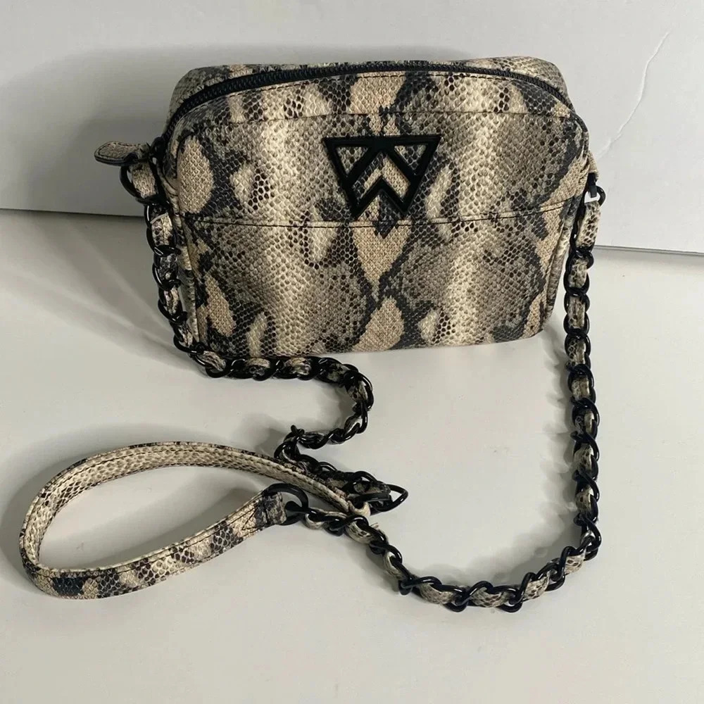 KELLY WYNNE Snake Embossed Leather Camera Bag